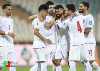 سردار سلامی در جمع بازیکنان تیم ملی فوتبال