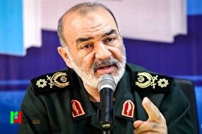 فرمانده سپاه: از ما مستمرا درخواست «وعده صادق ۳» میکنند/ اجازه نمیدهیم اشتهای مردم برای اقتدارطلبی کور شود