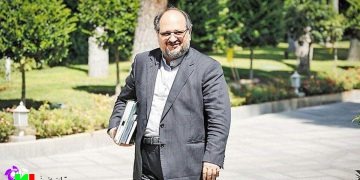 «محمد شریعتمداری» در بازنشستگیاش، چرا هلدینگ خلیجفارس را درگیر بلاتکلیفی کرده است؟!