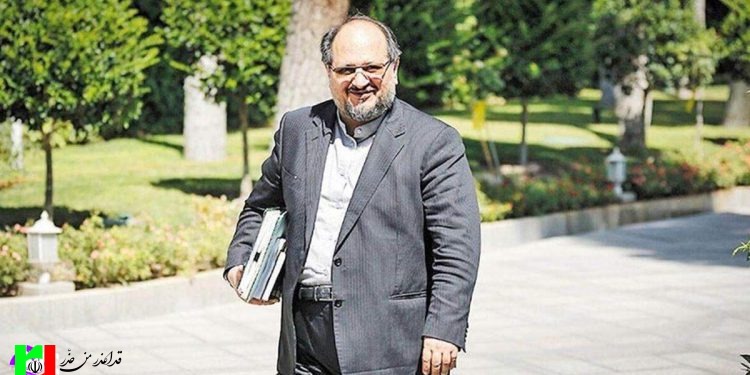 «محمد شریعتمداری» در بازنشستگیاش، چرا هلدینگ خلیجفارس را درگیر بلاتکلیفی کرده است؟!